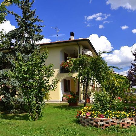 B&B Il Pavone บุสเซโต ภายนอก รูปภาพ