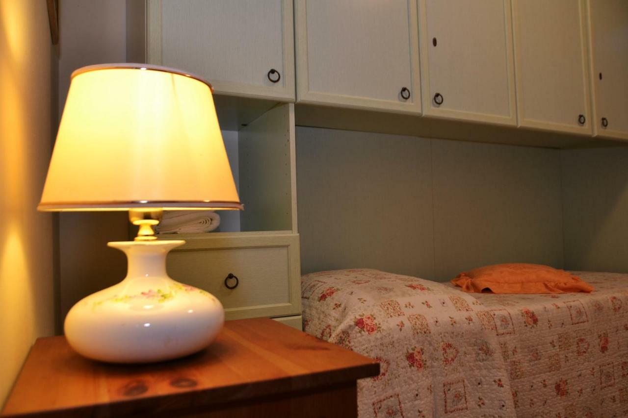 B&B Il Pavone บุสเซโต ภายนอก รูปภาพ