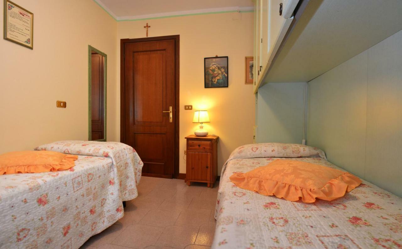 B&B Il Pavone บุสเซโต ภายนอก รูปภาพ